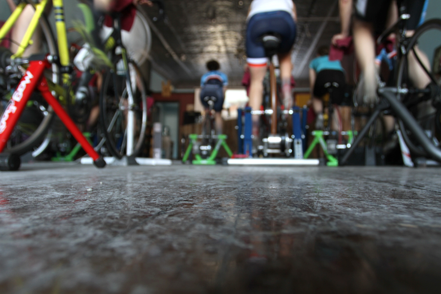 Indoor-Winter-Cycling-soozed-chicago